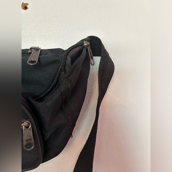 Vintage Black Five Rams Fanny pack/Belt bag - Picture 3 of 5